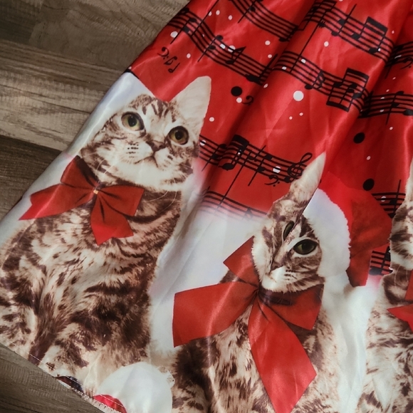 Charming Christmas Cat Dress - Black and Red Size Large - Picture 2 of 3